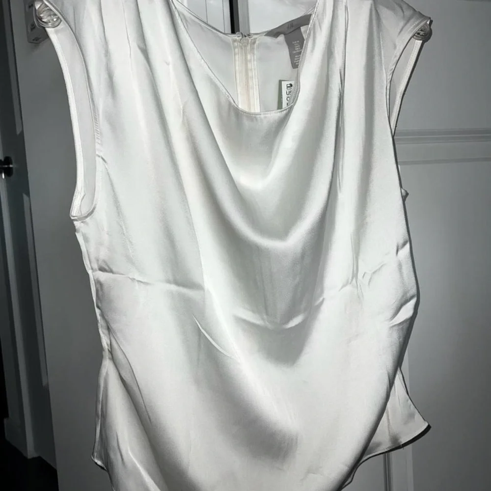 NWT White Satin Cowl Neck Sleeveless Blouse - Picture 7 of 7
